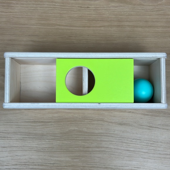 LOVEVERY Sliding Top Box - Picture 2 of 5